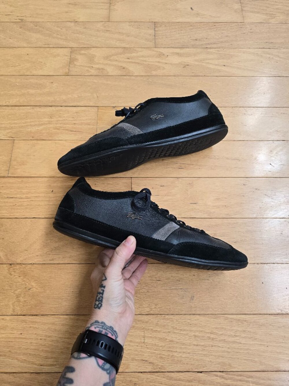 vintage Y2K | Lacoste black leather monochrome retro sneakers | MENS 10.5